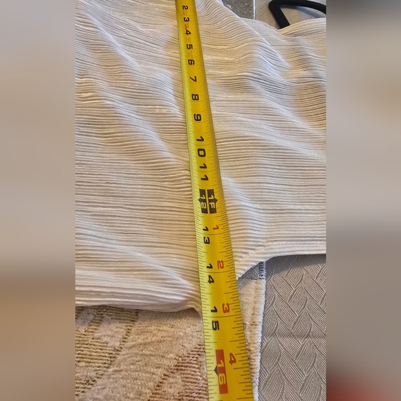 NWOT Express White Sleeveless Pleated Wrap Blouse - Picture 11 of 12